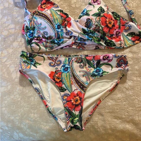 Floral Paisley Bikini Set - Picture 1 of 4